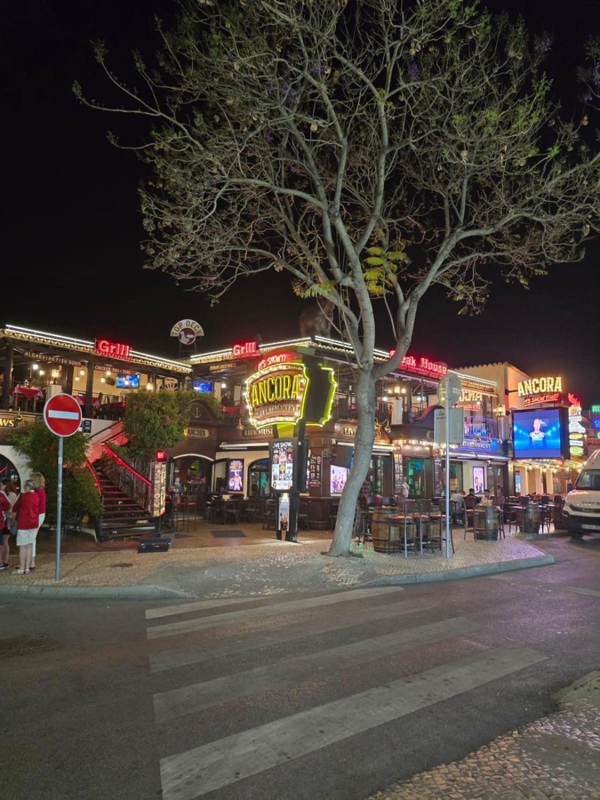 Studio Rua Dos Bares Em Albufeira Exteriör bild